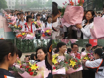 棠湖中学高2007届毕业典礼暨成人宣誓仪式 .