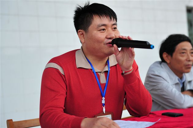 决战中考——记棠外召开初2012届学生表彰大会暨初三动员大会