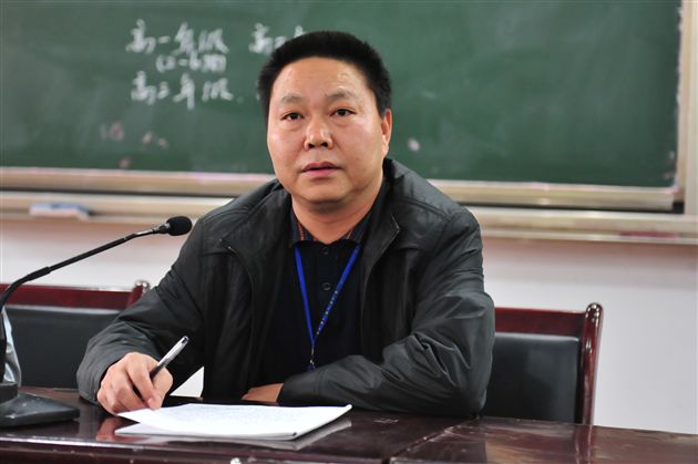 棠中外语学校召开十月份高中部教师大会