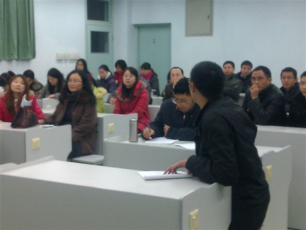 棠外召开高2013届校内教学督导总结会