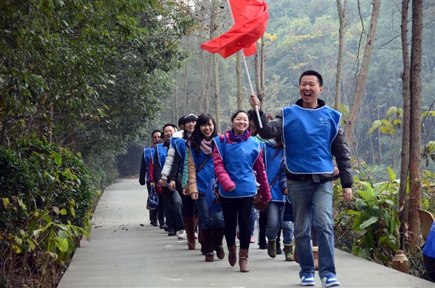 觉醒 回归 和谐 感恩——记棠外初中部教师拓展暨成长分享活动