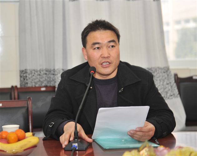 棠中外语学校初2012级家长委员会顺利召开