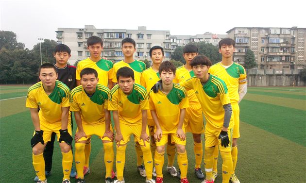 棠中外语学校男足荣获2013年省中学生比赛冠军并取得六连冠
