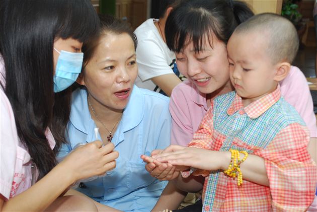 棠外实验幼儿园进行幼儿年度体检