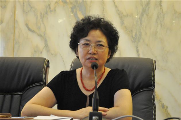 棠外召开初中政教处新学年德育工作培训会