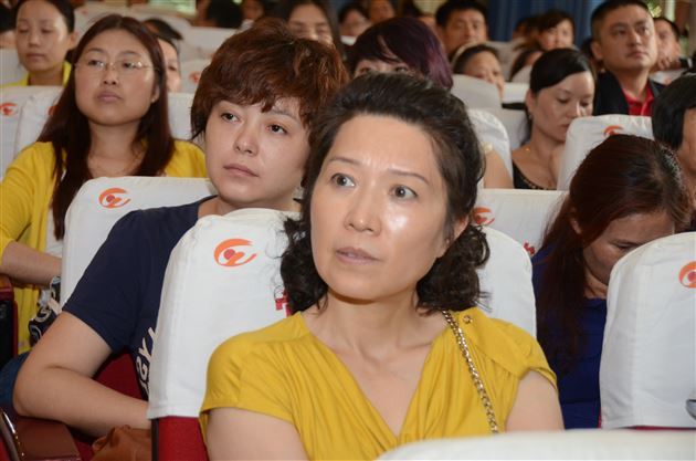 走近孩子，走近幼儿园教育——棠外实验幼稚园家园讲座暨班级家长会