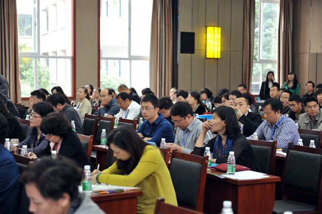 全国外语特色学校教育研究会第十八届年会在棠外举行
