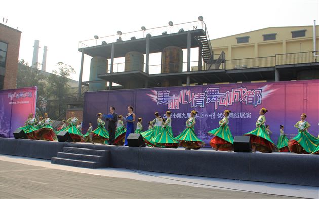 棠外飞鹰艺术团舞蹈团受邀参加成都市优秀舞蹈节目展演