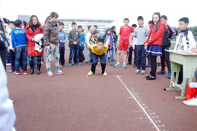 棠外附小第十届冬季田径趣味运动会圆满闭幕