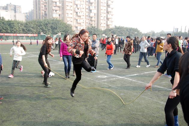 棠外附小第十届冬季田径趣味运动会圆满闭幕