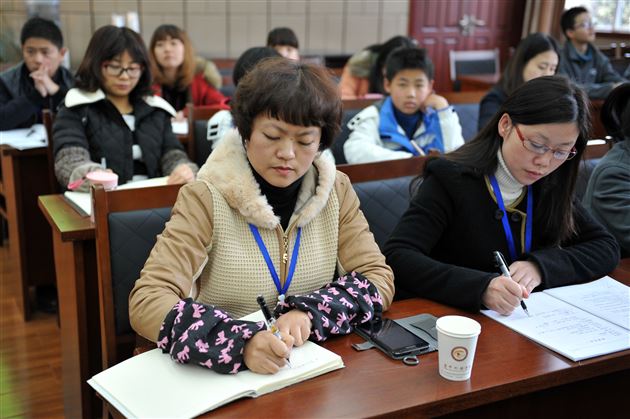 常态班会呈精彩 习惯养成靠平时——记棠外初2013级常态班会研修观摩课