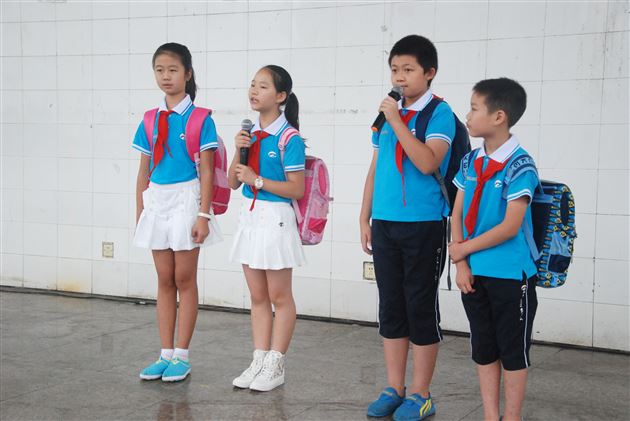 棠外附小隆重举行2014——2015学年度上期开学典礼