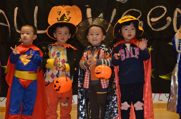 Happy Halloween——记棠外实验幼稚园万圣节主题活动