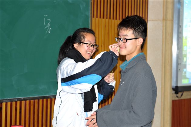 考后心理调节——记棠外初2013级心理团辅活动