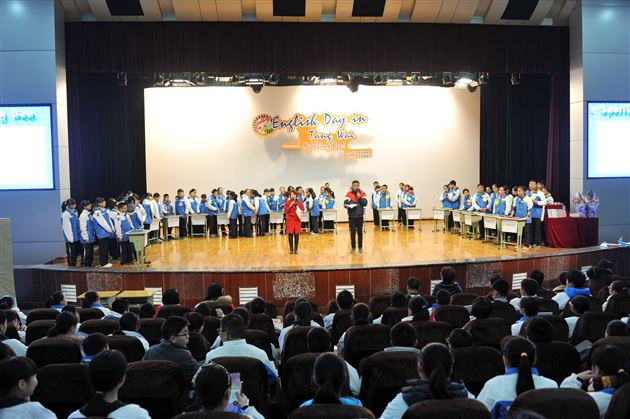 爱“拼”才会赢——记棠外初2014级英语拼字大赛Spelling Bee