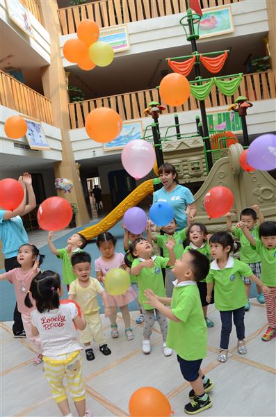 棠外实验幼稚园举行“六一”游园活动