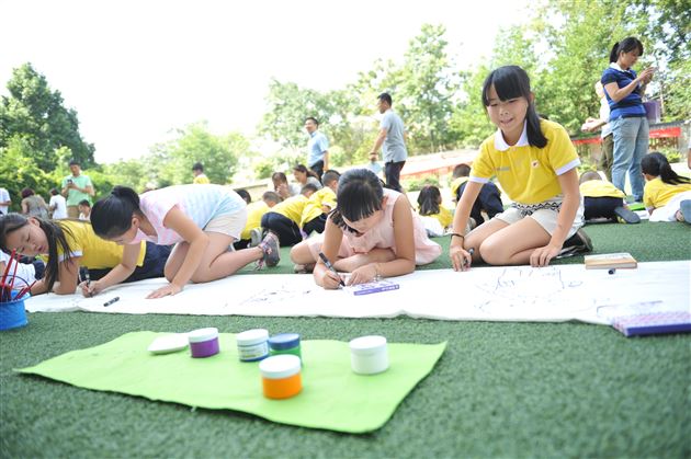 我教爸妈学特长——记棠外附小综合素质展示活动