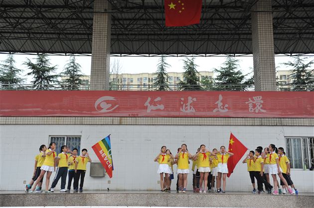 向国旗敬礼，为祖国自豪——记棠外附小“向国旗敬礼”系列活动