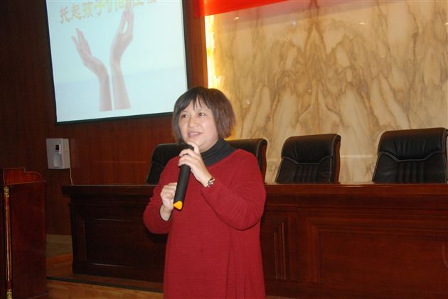 关爱女童 守护花蕾——棠外附小举办“关爱女孩之预防未成年人性侵害”系列活动