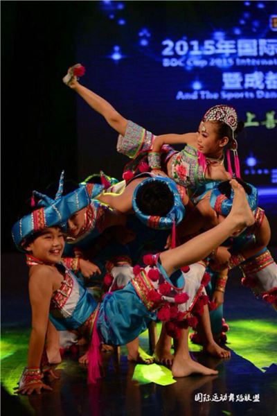 棠外附小荣获“2015年国际学生运动舞蹈教育成果展演暨IDSU第四届国际学生运动舞蹈（中国区）大赛“一等奖