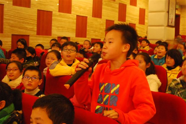 一朝航空梦，惊觉少年心——记棠外附小六年级家长义工课堂