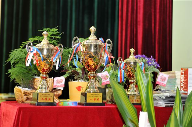 Spelling Bee，爱“拼”才会赢——记初2014级第二届英语拼字大赛