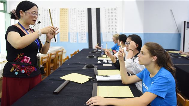 棠外与美国北卡罗来纳州顶尖IB学校缔结为友好学校