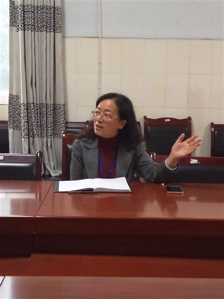 高瞻远瞩指方向，身体力行勤指导——记棠外附小班主任杨梅工作室第二次活动