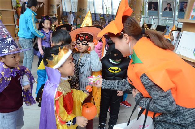 Happy Halloween---记棠外实验幼儿园万圣节活动