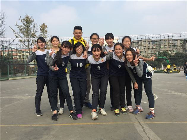 棠外高中女子排球队参加2016年双流区中小学‘体彩杯’排球比赛获佳绩