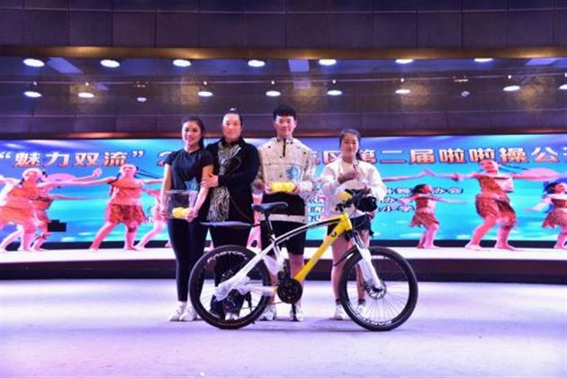 棠外啦啦操班代表队在“魅力双流”2016年第二届啦啦操公开赛中获多项冠