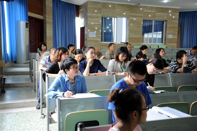 双流区2017年9月初中地理教研会在棠外举行