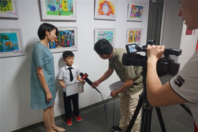棠外实验幼儿园幼儿作品在《童心未来》第五届儿童画展中获奖并在北京外研书店进行展出