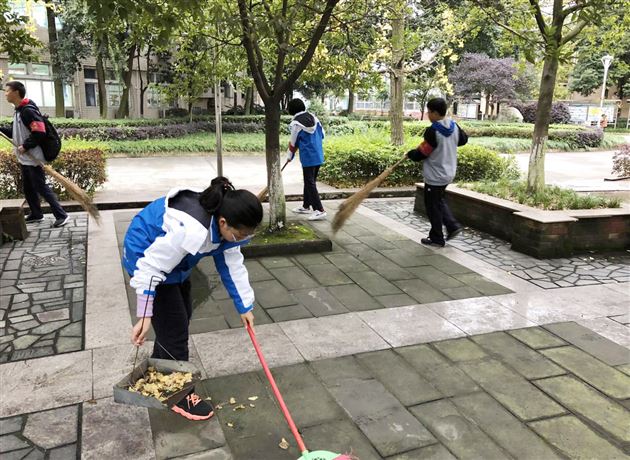 亲身实践让我们收获满满——记棠外初2018级12班校内社会实践活动