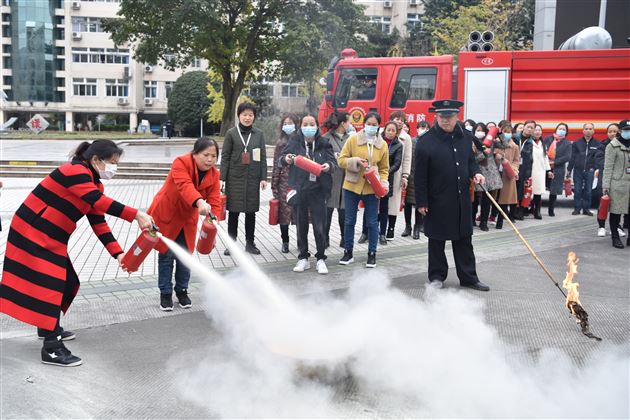消防安全重于泰山——棠外举行2020年度消防安全培训演练活动