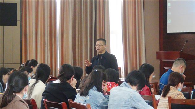 回归原点 探究主题——双流区英语教研活动在棠外举行