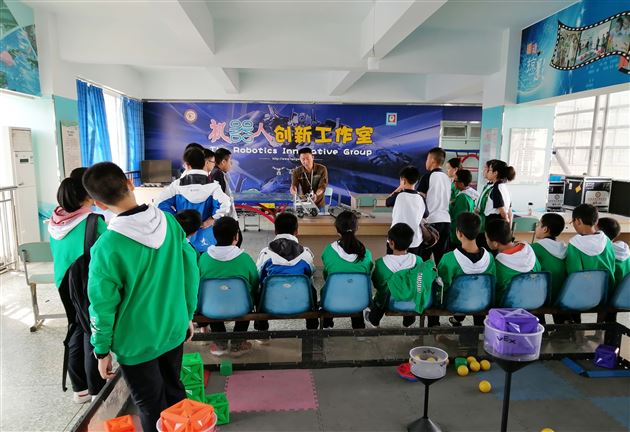 喜报：棠外初中学子参加第十八届省机器人竞赛两个项目均获一等奖