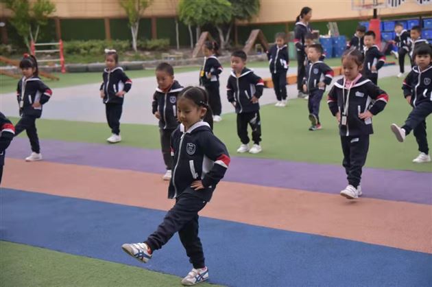 快乐运动促成长 活力早操展童心——棠外实验幼儿园举行2022春季早操评赛