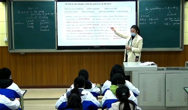 棠外教师张夏南和谭萍在四川省初中英语网络教研活动中分享献课