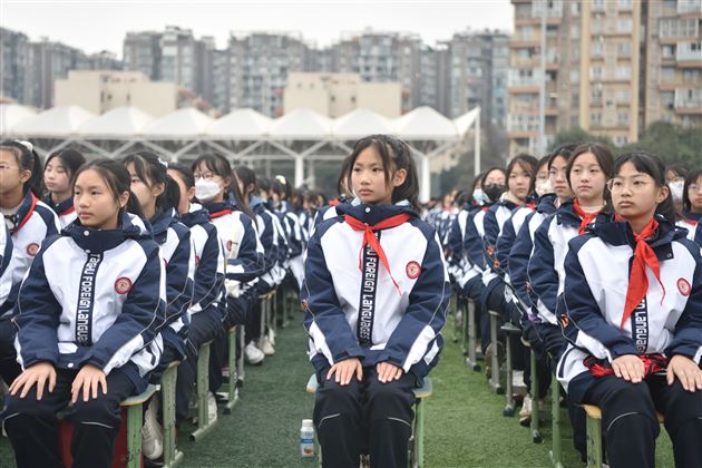 人勤春来早 读书正当时——成都棠湖外国语学校2023年春季开学典礼