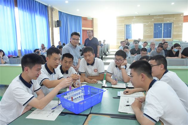 “福鼎市2022年度中学教学管理能力提升高级研修班” 来棠外开展名校访学活动