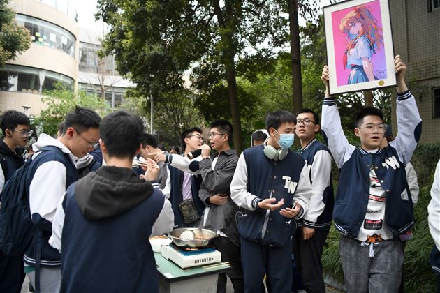 劳动最美丽 奋斗正青春——棠外举行第二十届师生爱心义卖活动 