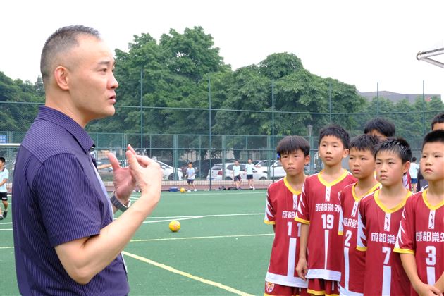 我校小学夺得双流区校园足球超级组冠军