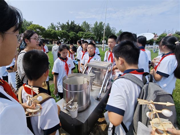 探索气象奥秘 点亮科学梦想