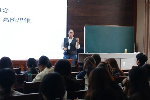 西南民族大学师范生赴棠外开展见习活动