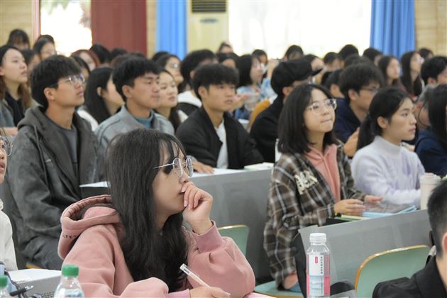 校际联动促思政 共育思政新苗——棠外与成都师范学院马克思主义学院联合开展专业教育见习活动