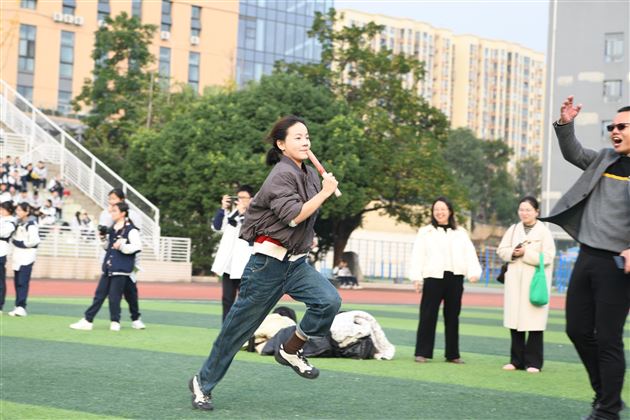 未见料峭寒冬影 却看青春放光华——记棠外高中第十一届冬季集体项目运动会 