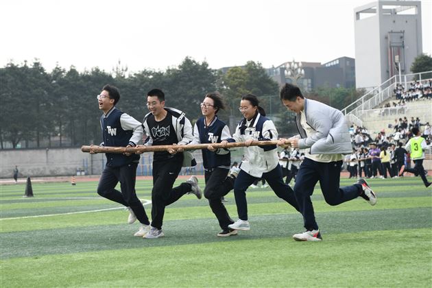 未见料峭寒冬影 却看青春放光华——记棠外高中第十一届冬季集体项目运动会