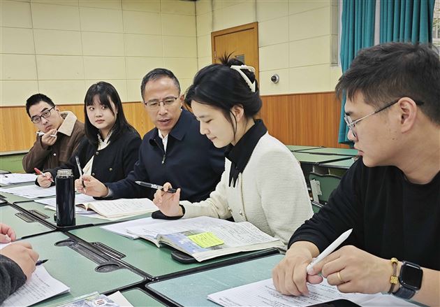 刘光文副院长评课