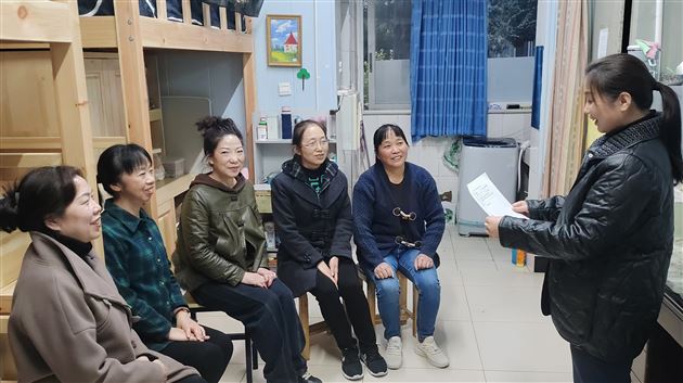 暖心相伴 “宿”育和谐——棠外初中公寓开展“共建学生良好宿舍人际关系”主题式单元教研活动